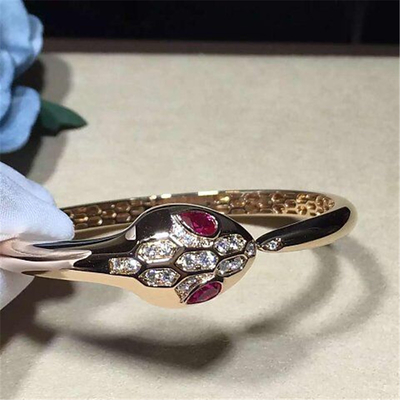 China Luxury jewe factoryi diamond snake Bracelet 18k gold white gold yellow gold rose gold diamond Bracelet supplier