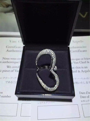 China Luxury jewe factory ring 18k gold  white gold yellow gold rose gold diamond ring supplier